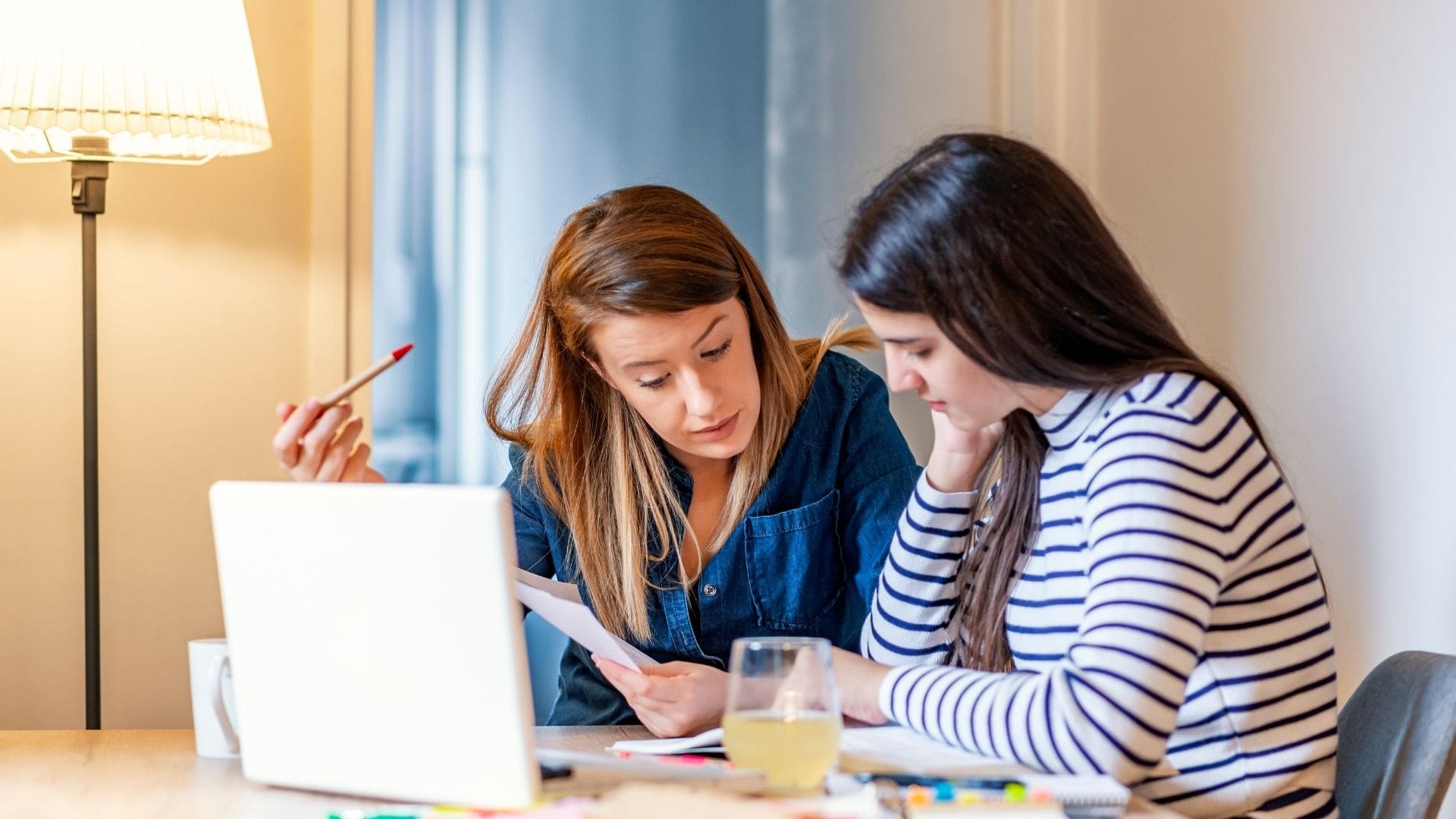 Image accompanying Finding Colleges for Your High School Junior: A Dad’s Humorous Survival Guide